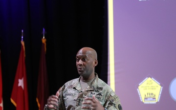 Lt. Gen. Xavier Brunson, I Corps Commander, presents as the Keynote Speaker on Day 2 of the Holistic Health and Fitness Symposium