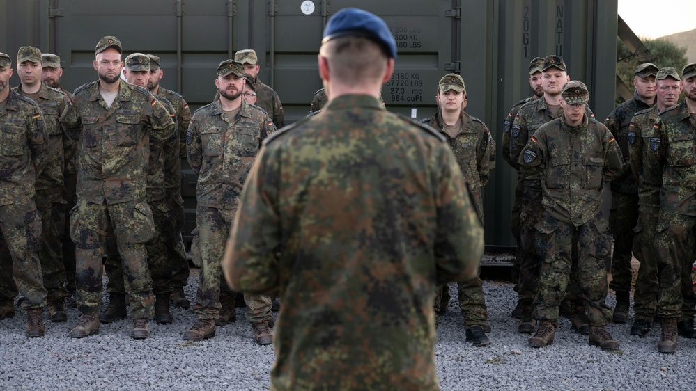 GERMAN SOLDIERS BUILD ROLE 1 MEDICAL FACILITY ON THE FIELD