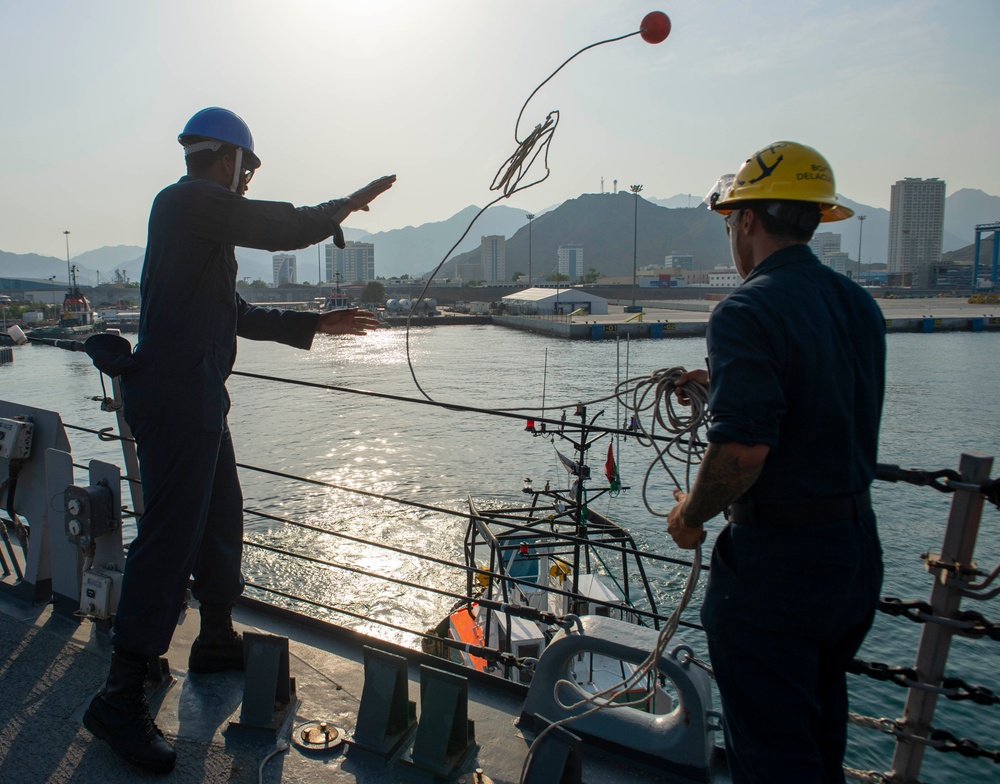 USS Paul Hamilton Fujairah Port Visit