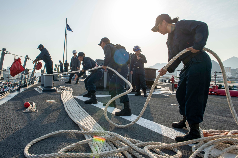 USS Paul Hamilton Fujairah Port Visit