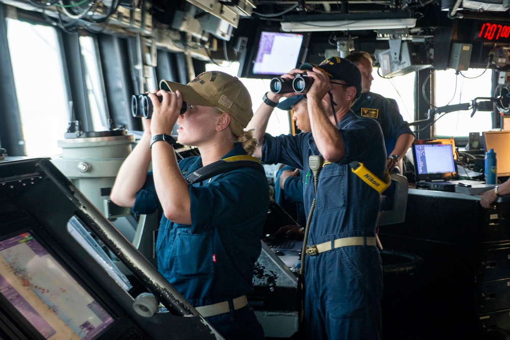 USS Paul Hamilton Fujairah Port Visit