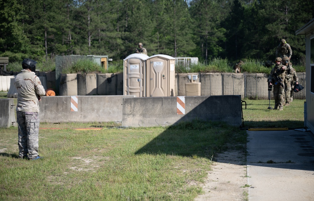 Photo of 116th Explosive Ordnance Disposal Field Exercise