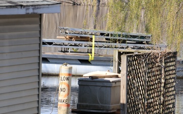 Corps of Engineers supports town of Campbell, WI, flood response