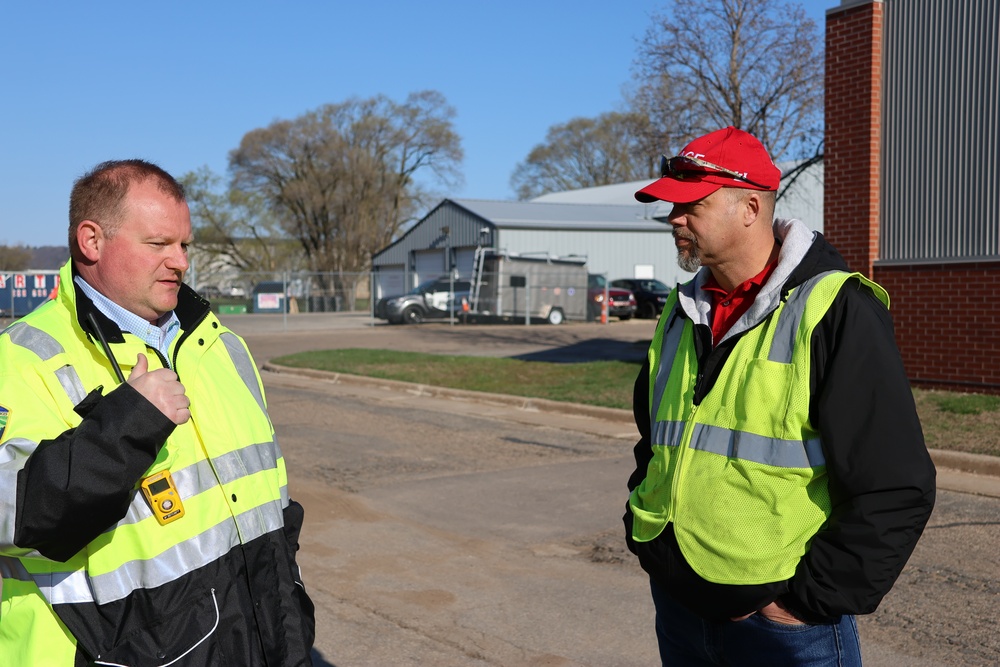 Corps of Engineers supports town of Campbell, WI, flood response
