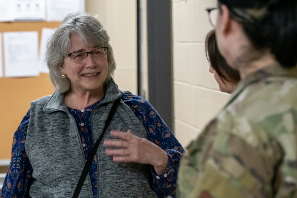 I-70 Crash survivors meet 181st IW airmen who rescued them