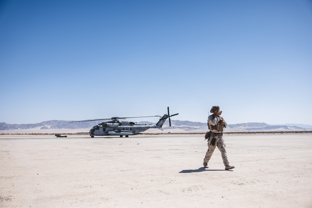 U.S. Marines with Combat Logistics Battalion 24 Conduct Helicopter Support Team Operations