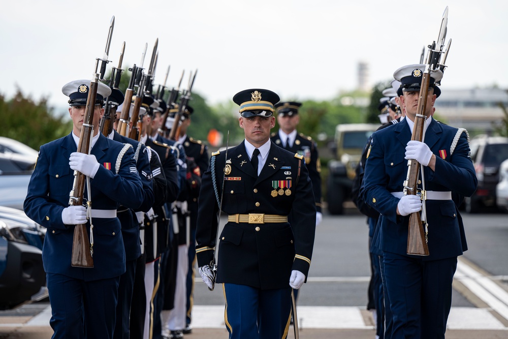 SECDEF Hosts ROK President Yoon Suk Yeol