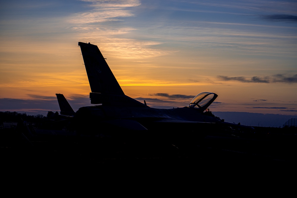 114th Fighter Wing conducts evening operations