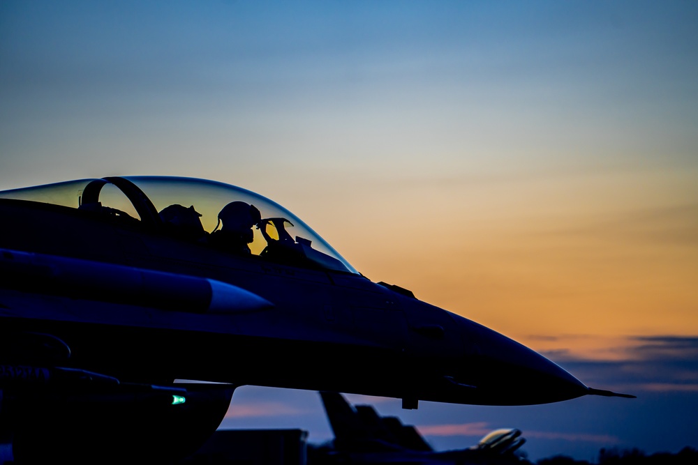 114th Fighter Wing conducts evening operations