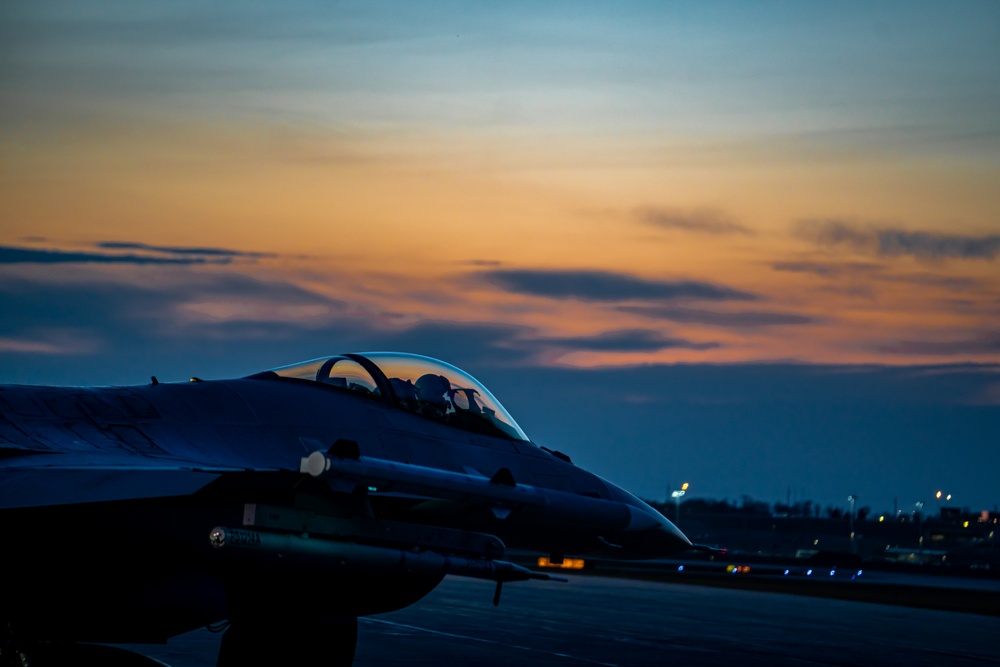 114th Fighter Wing conducts evening operations