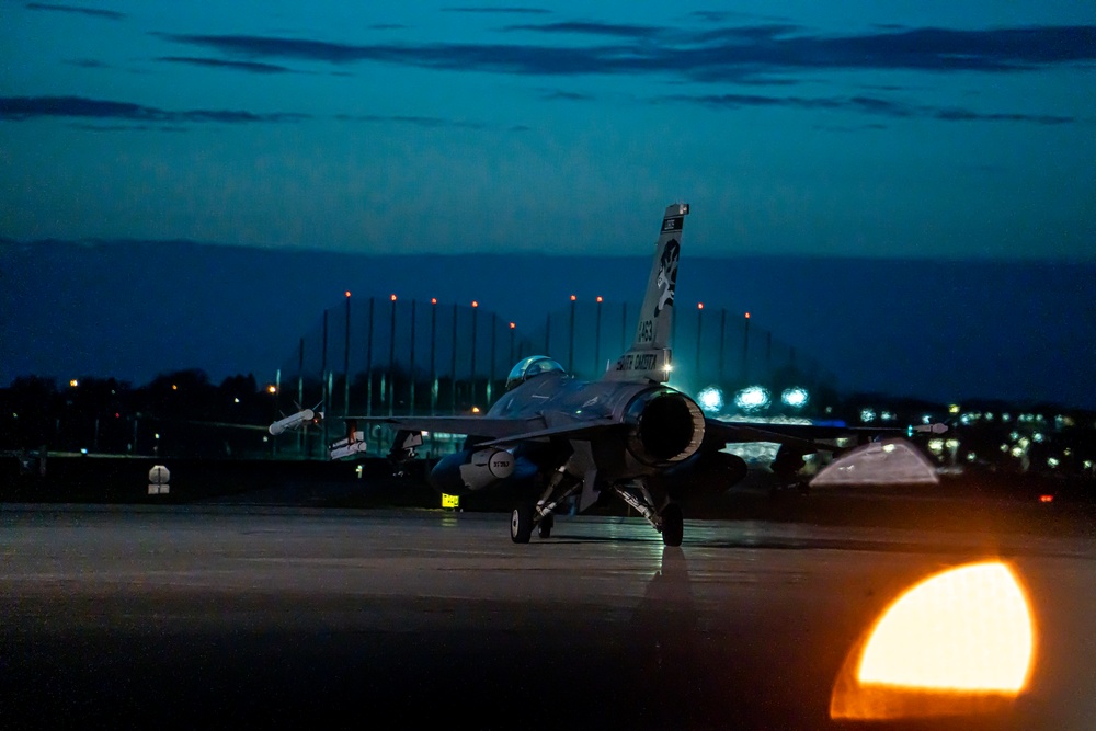 114th Fighter Wing conducts evening operations