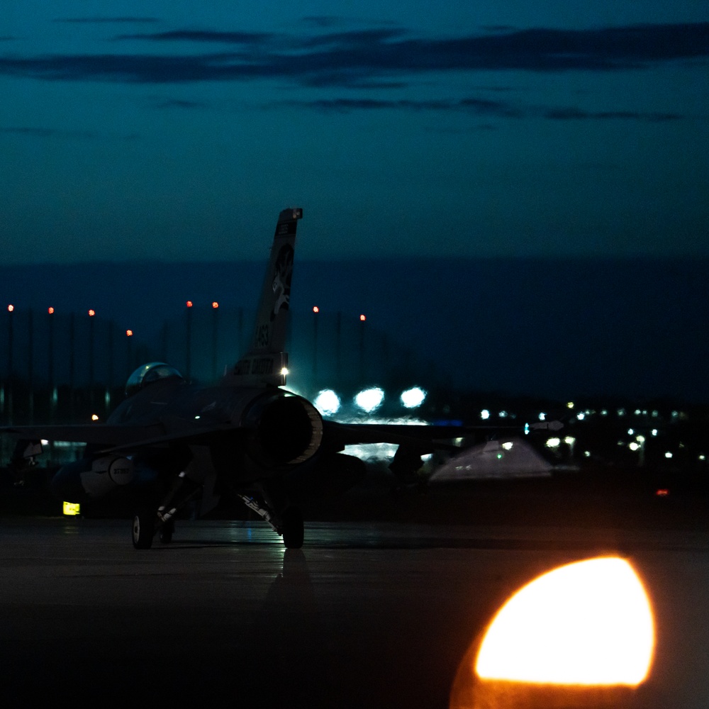 114th Fighter Wing conducts evening operations