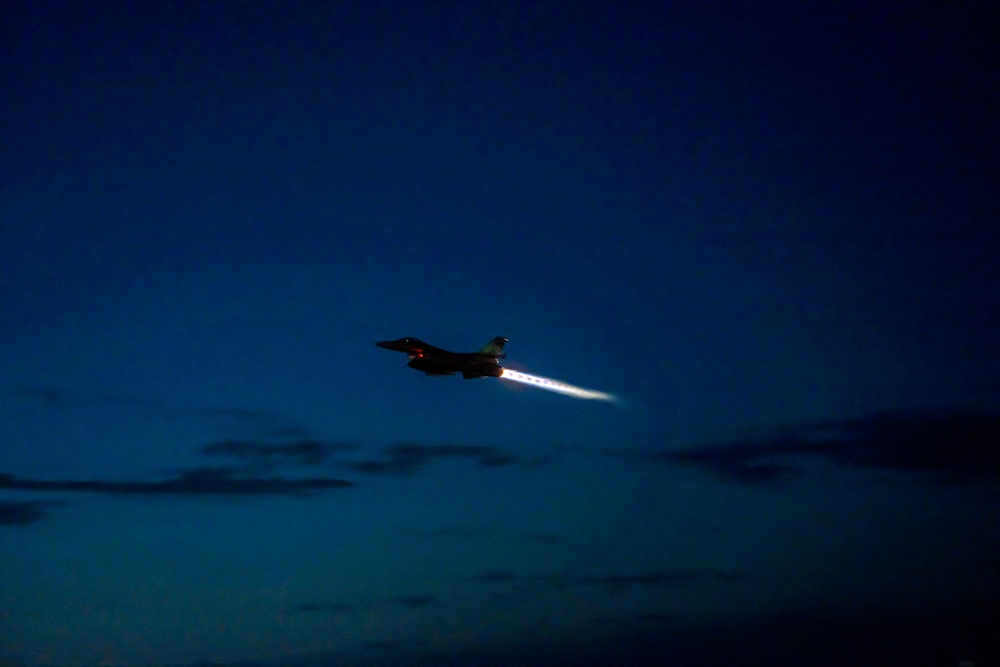 114th Fighter Wing conducts evening operations