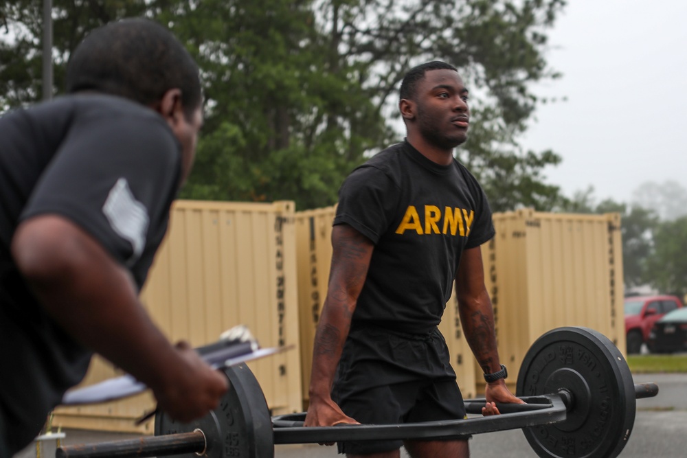 Sustainment Soldiers host squad fitness competition