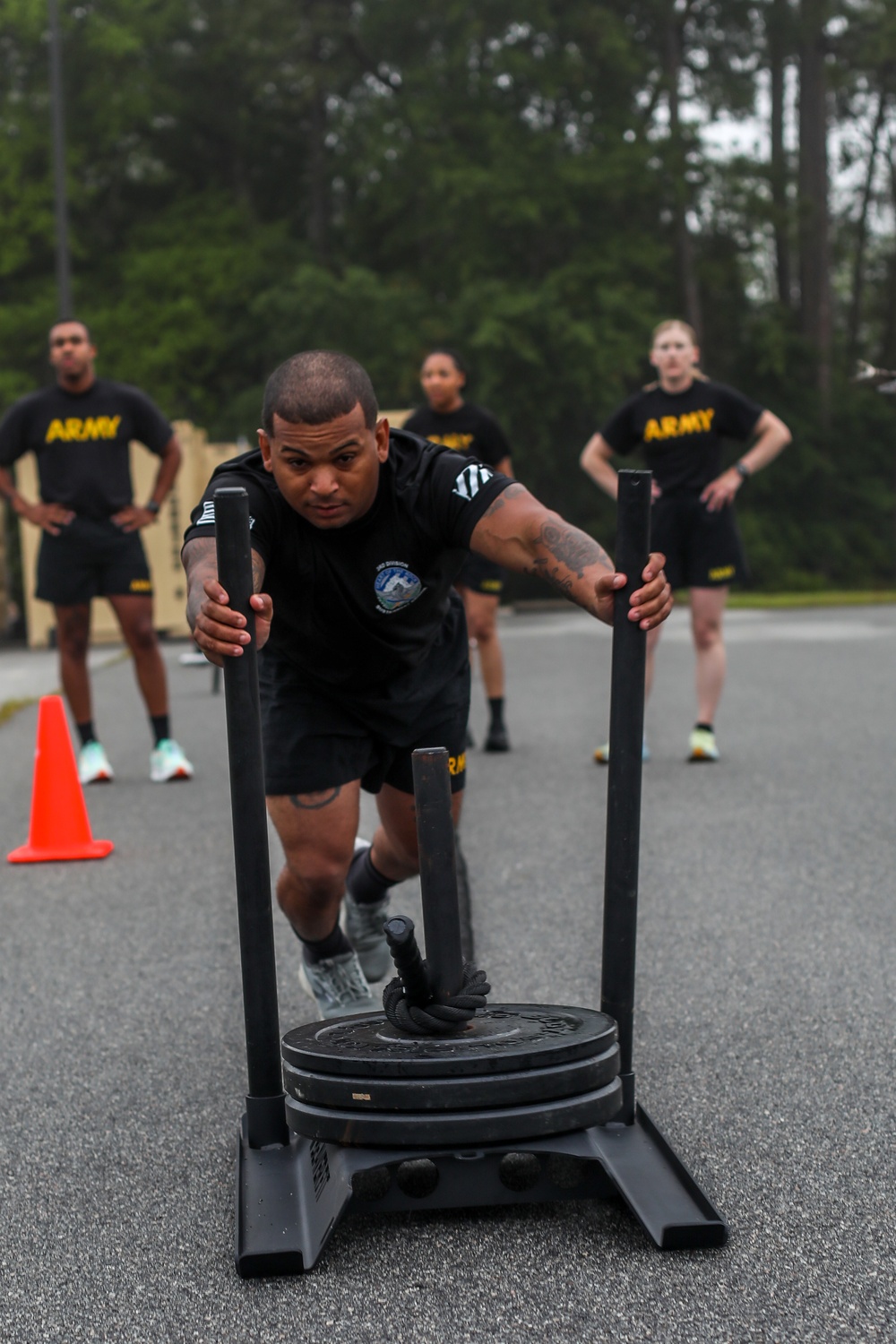 Sustainment Soldiers host squad fitness competition