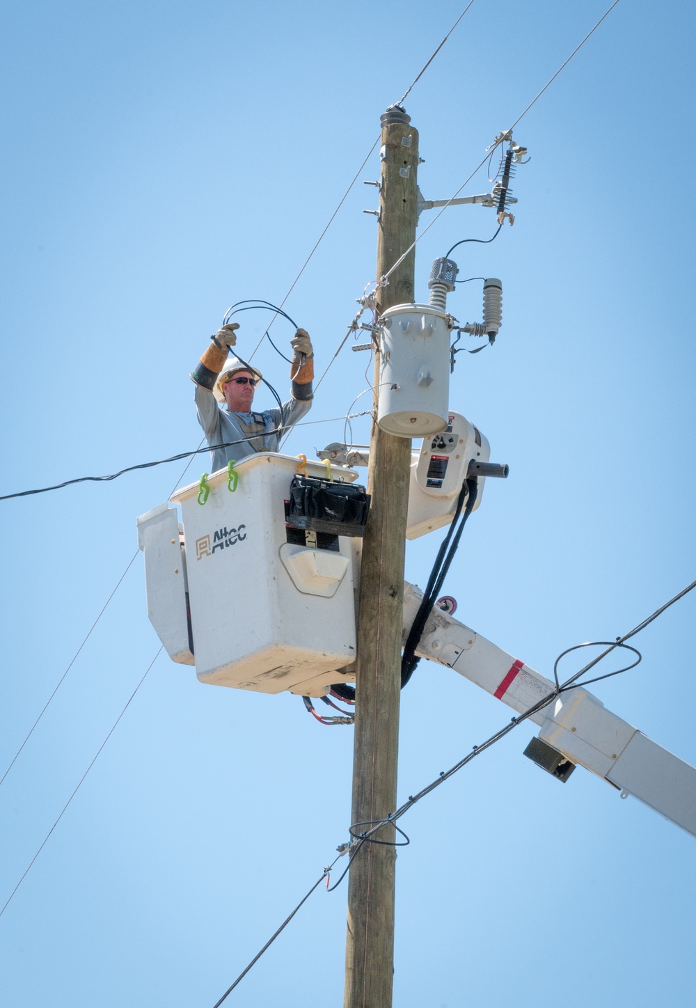 Utility Workers Restore Power to Readyville After Tornadoes