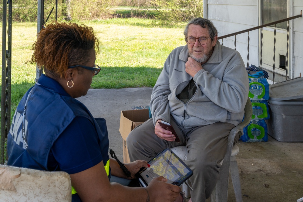 FEMA Canvasses Neighborhoods Where Tornado Touched Down