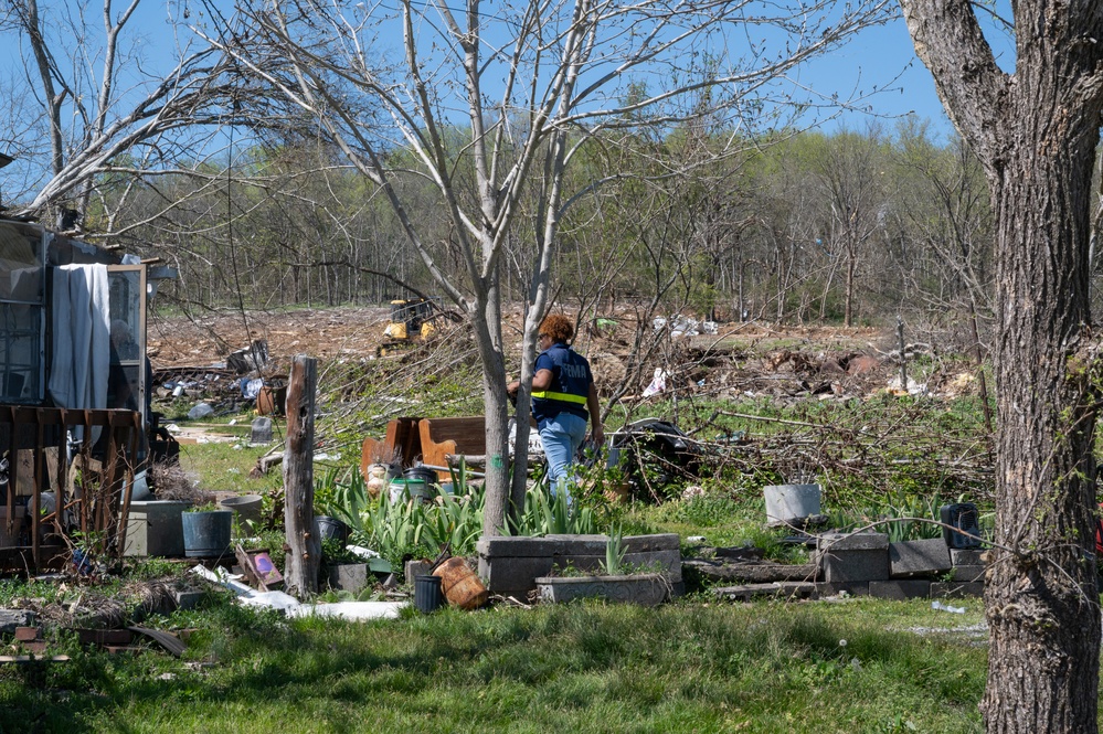 FEMA Canvasses Neighborhoods Where Tornado Touched Down