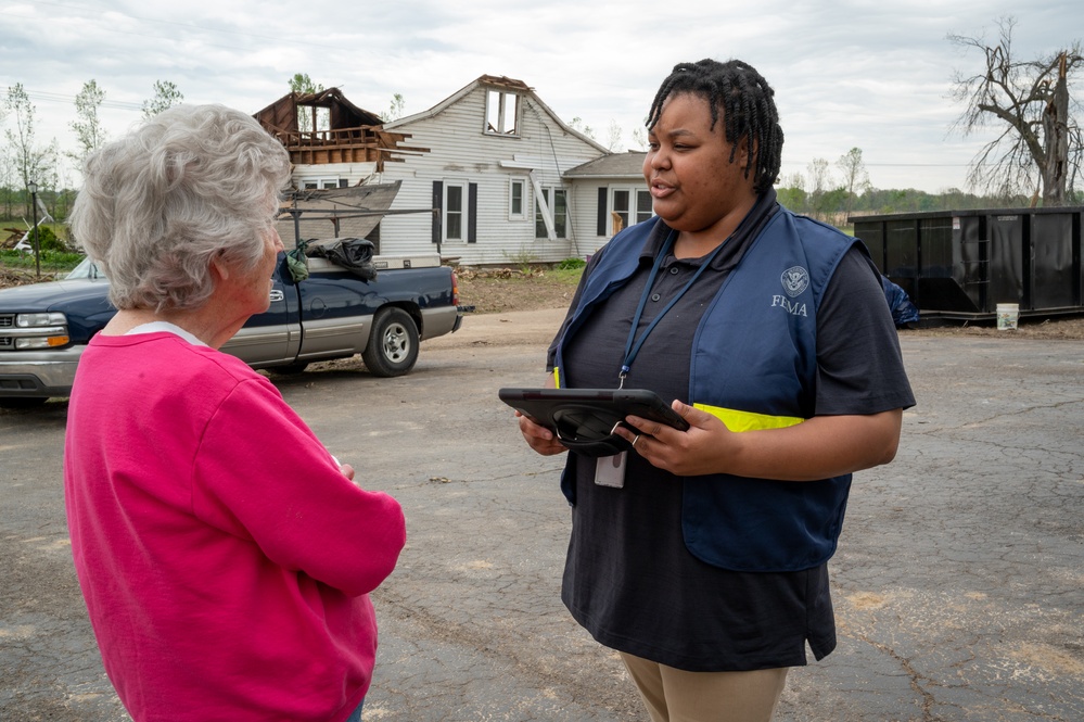 FEMA Canvasses Neighborhoods Where Tornado Touched Down