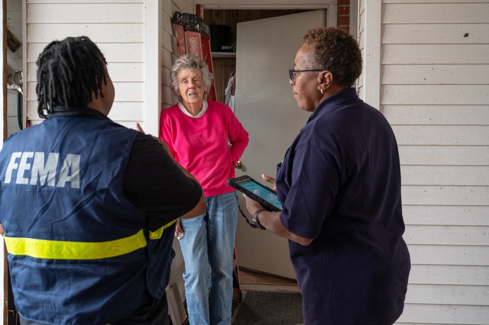 FEMA Canvasses Neighborhoods Where Tornado Touched Down