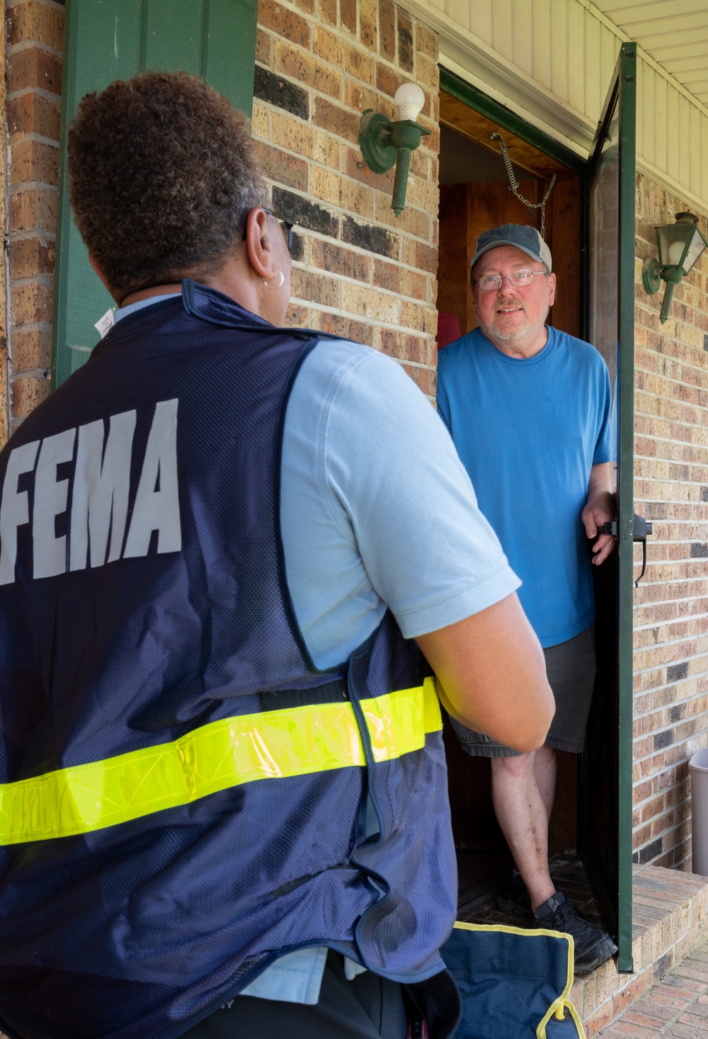 FEMA Canvasses Neighborhoods for Tornado Survivors