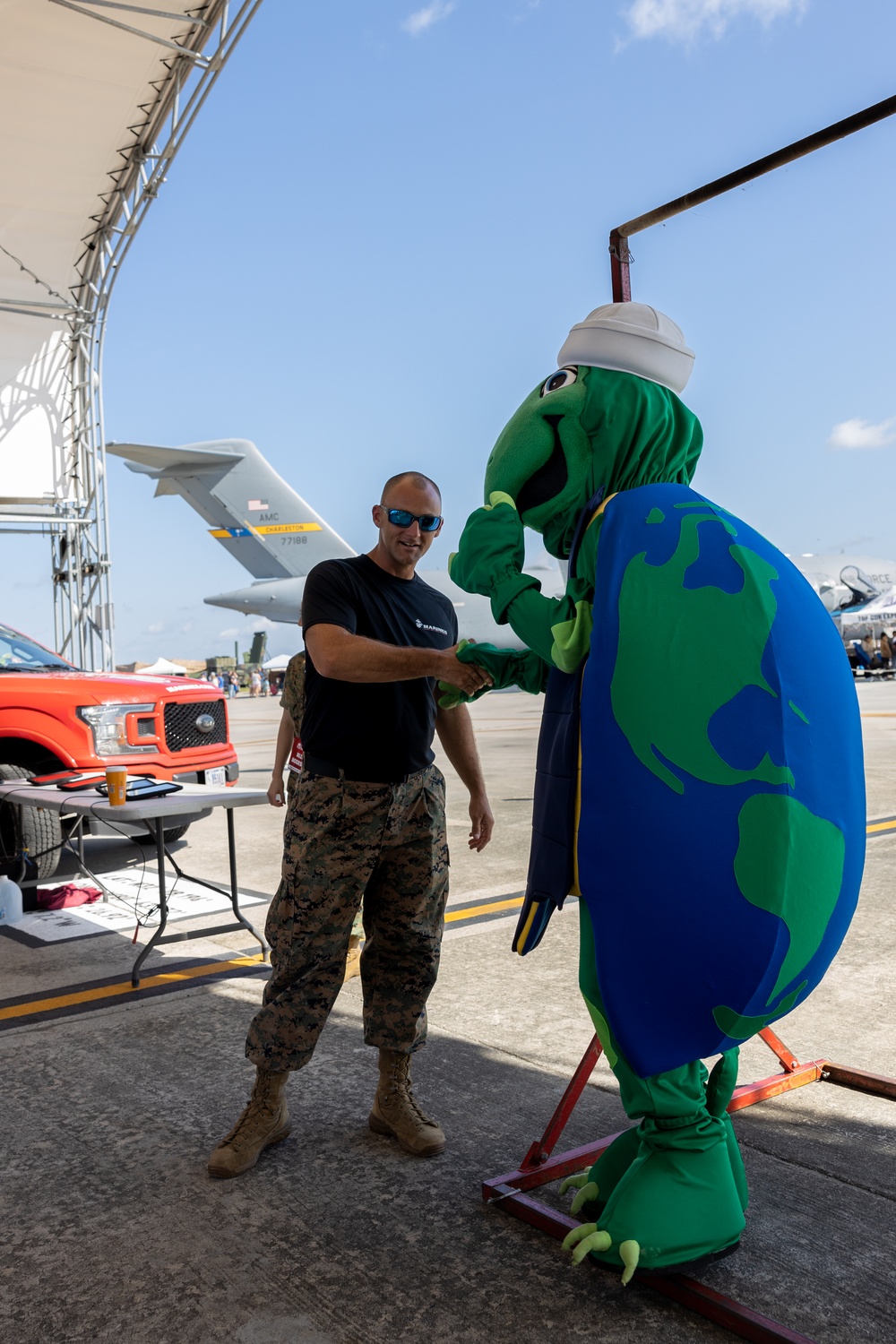 6th Marine Corps District's enhanced marketing vehicle team visits MCAS Beaufort Airshow