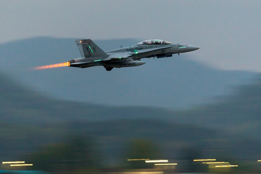 MAG-12 Conducts Nighttime Flight Ops in South Korea during KFT 23