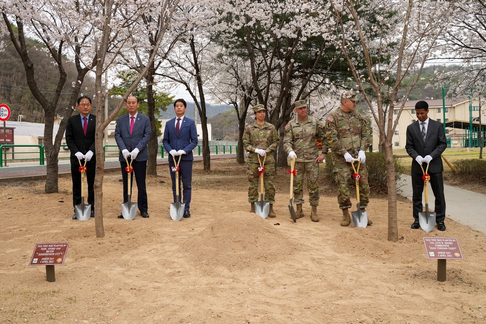 Camp Casey &amp; Dongducheon Host First Cooperation Council Engagement