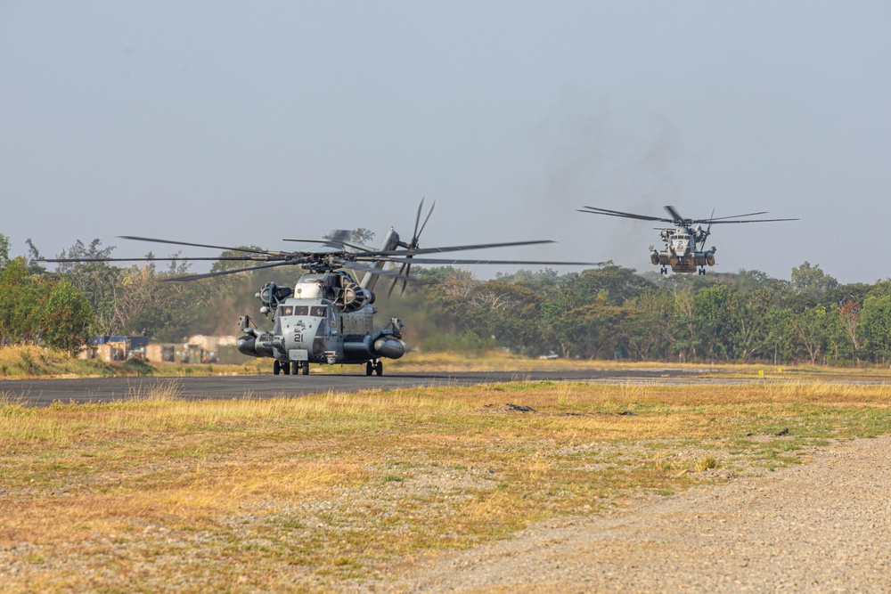 1-27 Charlie Company infill operation alongside with the Australian Defense Force and the Philippine Army on Fort Magsaysay, Philippines