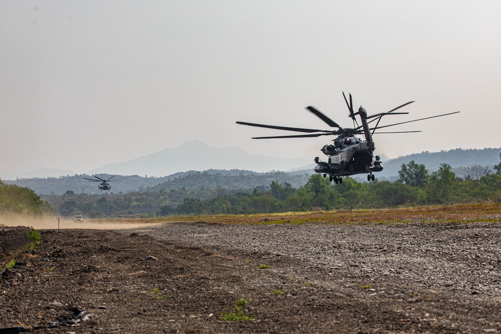 1-27 Charlie Company infill operation alongside with the Australian Defense Force and the Philippine Army on Fort Magsaysay, Philippines