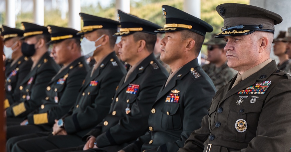 US Marines and ROK Marine support the South Korea's newest Marines