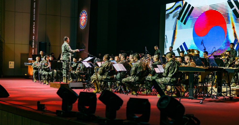 ROK-US Marine Corps host combined band concert