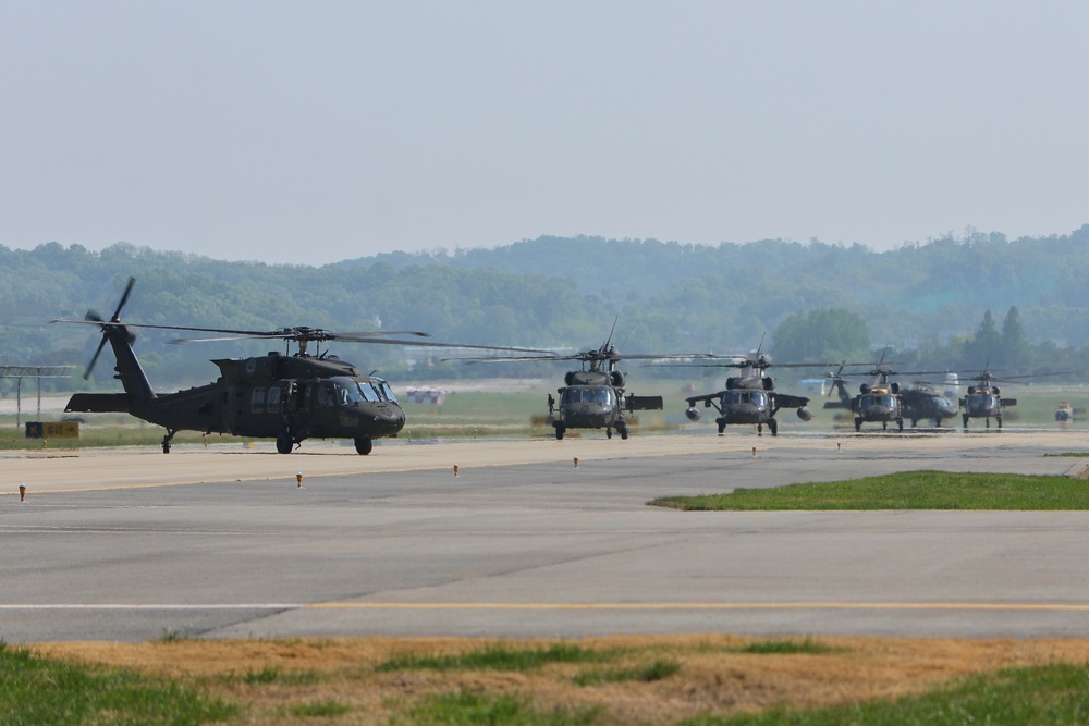 A Kettle of Hawks: 2-2 Assault Helicopter Battalion Returns from their Field Training Exercise