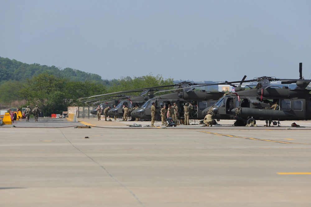 A Kettle of Hawks: 2-2 Assault Helicopter Battalion Returns from their Field Training Exercise