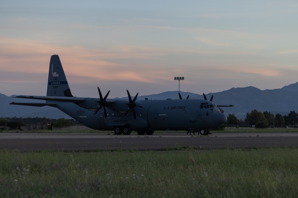 2/10 Marines Conduct a HIRAIN in Italy