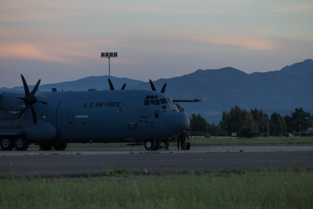 2/10 Marines Conduct a HIRAIN in Italy