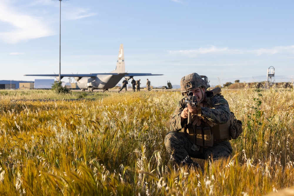 2/10 Marines Conduct a HIRAIN in Italy