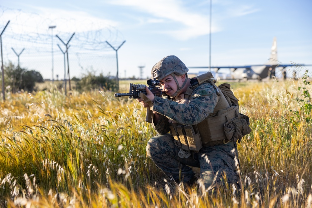 2/10 Marines Conduct a HIRAIN in Italy