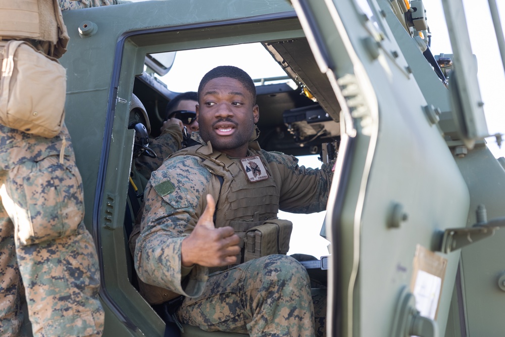 DVIDS - Images - 2/10 Marines Conduct a HIRAIN in Italy [Image 17 of 42]