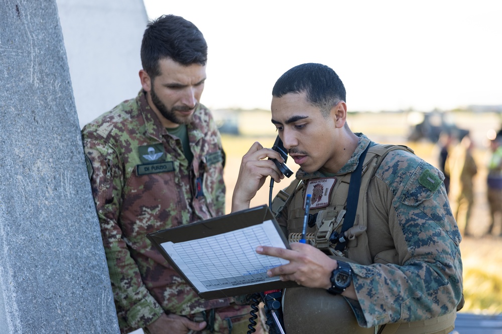 2/10 Marines Conduct a HIRAIN in Italy