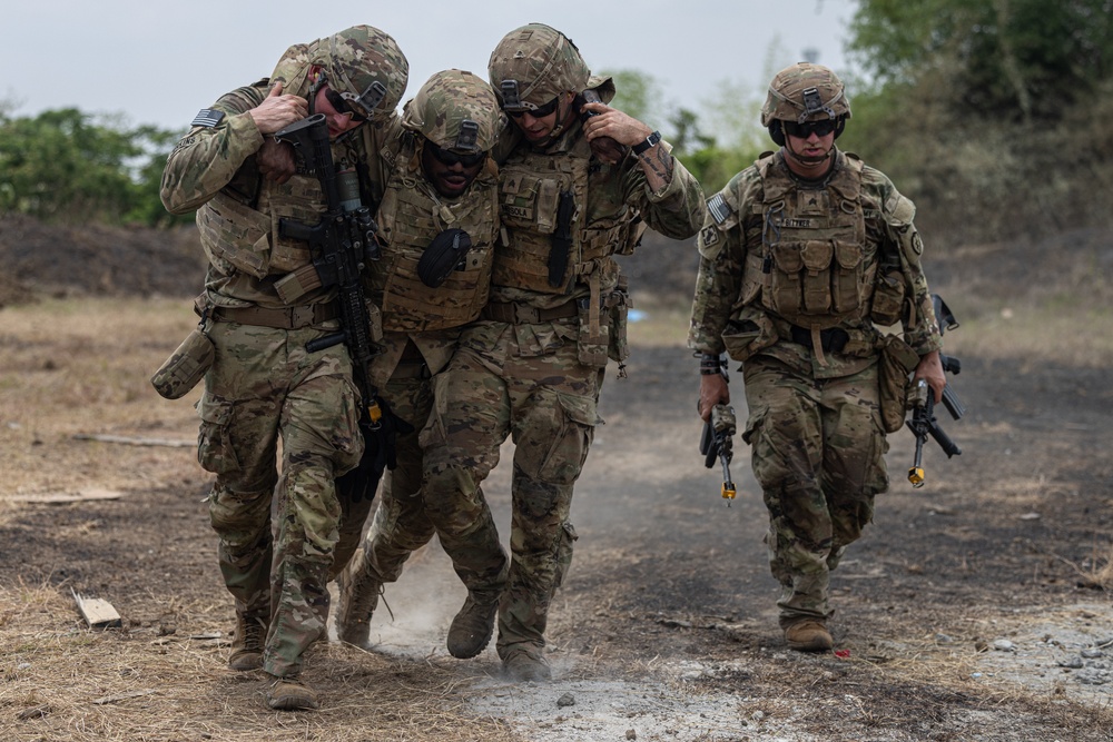 U.S. and Philippine soldiers conduct a training mission