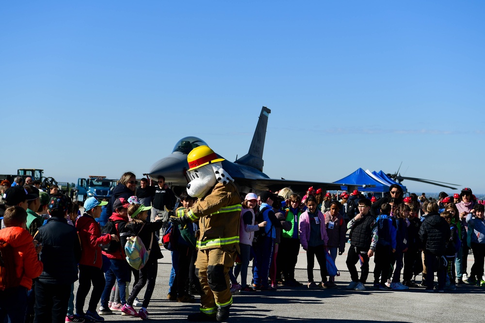 Italy’s Frecce Tricolori aerobatic team fly the skies of Aviano