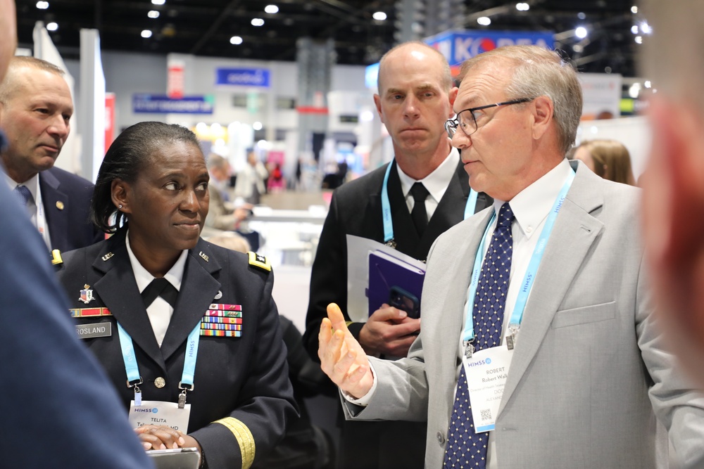 Lt. Gen. Crosland Tours Federal Health Pavilion at HIMSS Conference