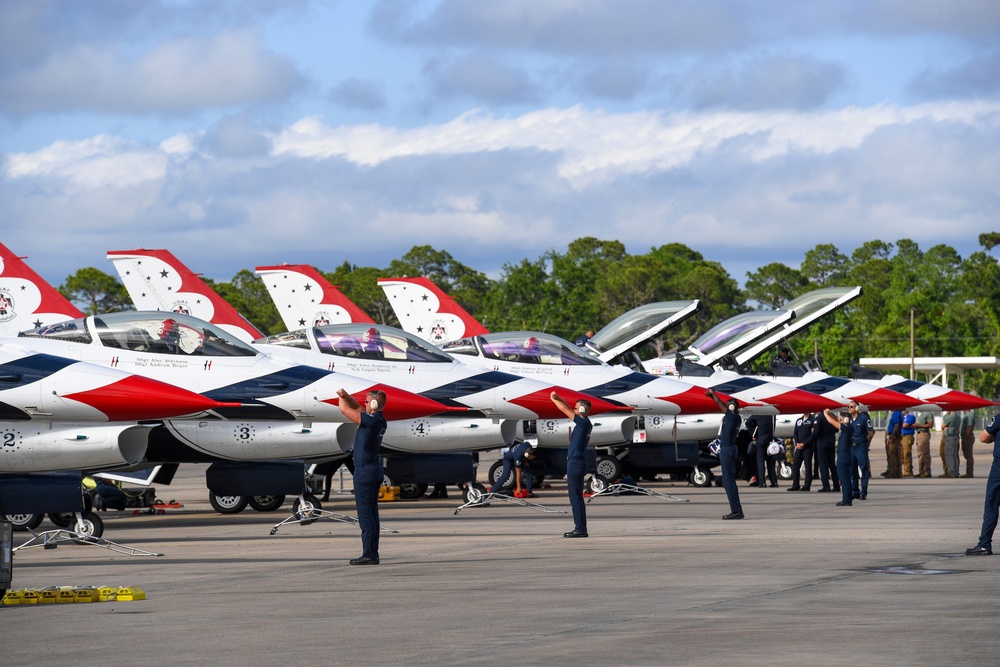 DVIDS Images Thunderbirds arrive for the 2023 Thunder Over the