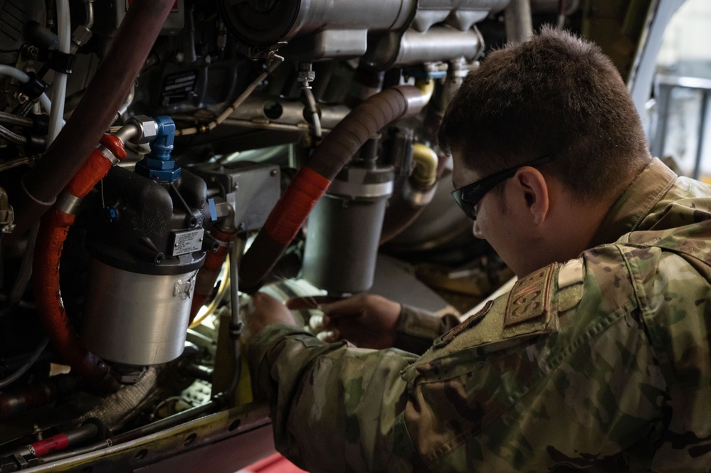 Members from Connecticut Air National Guard conduct ISO inspection on C-130H Hercules