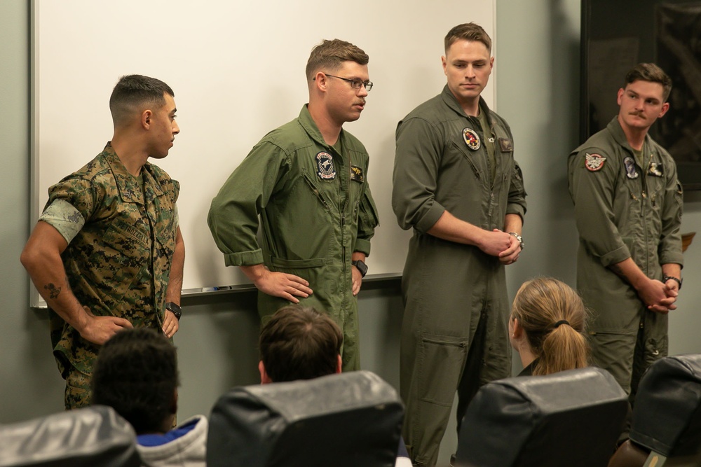 Local Highschool Tours Marine All Weather Fighter Attack Squadron 533 And Speaks With The Blue Angels