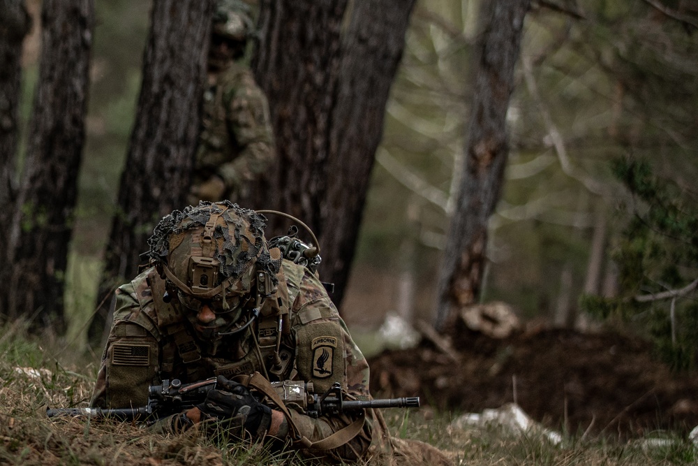 DVIDS - Images - 173rd Airborne Brigade conducts live-fire and tactical ...