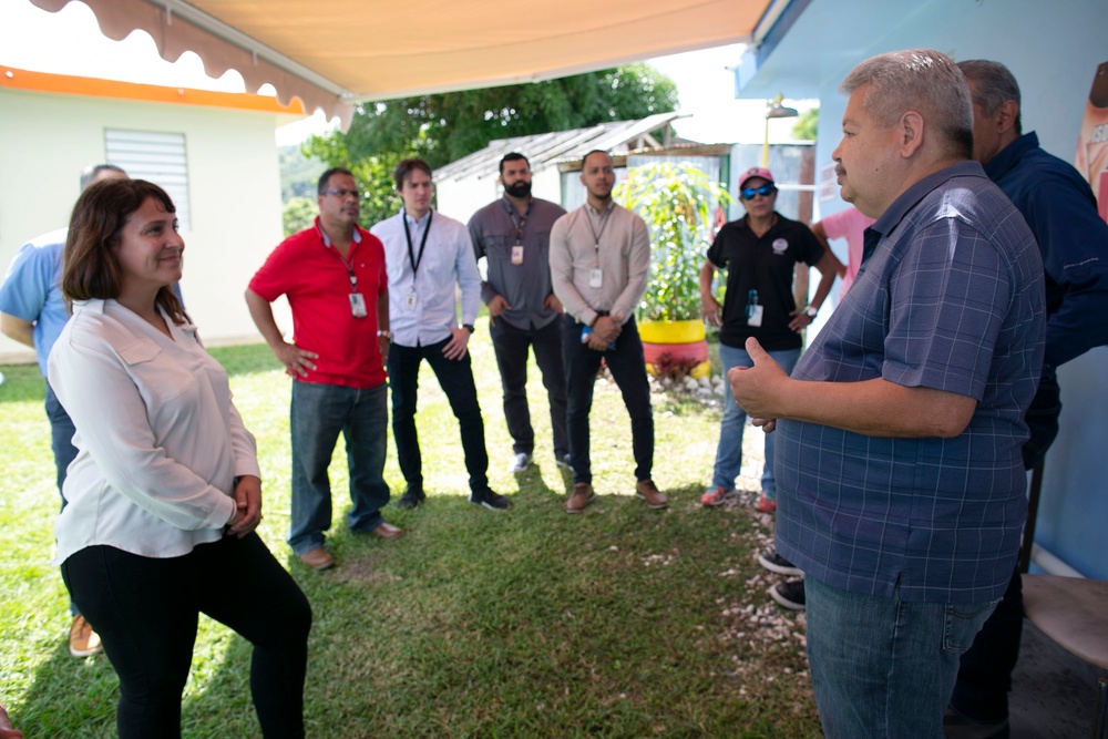 Victoria Salinas visits to Puerto Rico