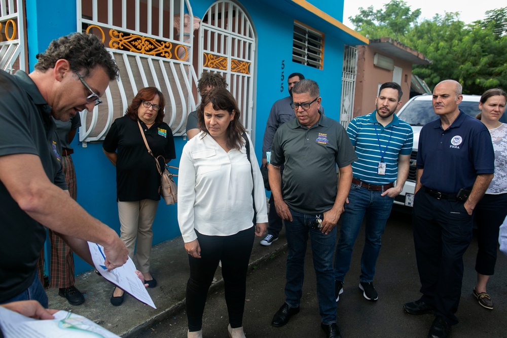 Victoria Salinas visits to Puerto Rico