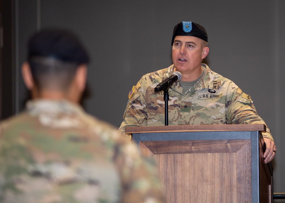 Texas Guardsmen from 56th IBCT, 1-143rd Airborne case colors to mobilize